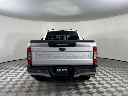 Used 2020 Ford F250 Lariat w/ Chrome Package image 8