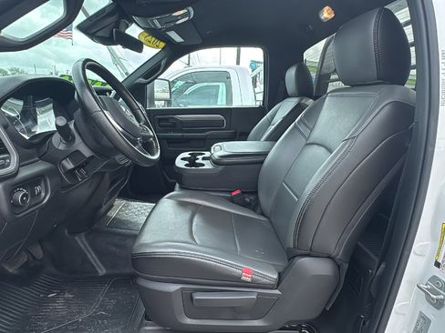 Used 2025 RAM 5500 Tradesman image 8