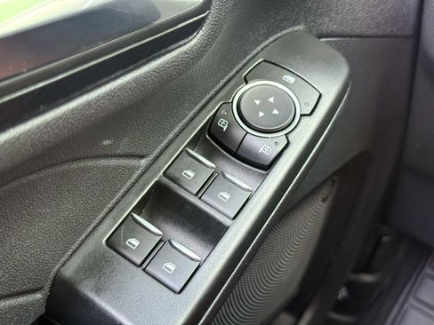 Certified 2022 Ford Escape SEL w/ SEL Stealth AWD Package image 33