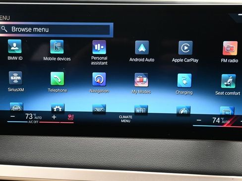 Used 2023 BMW iX xDrive50 w/ Premium Package image 17