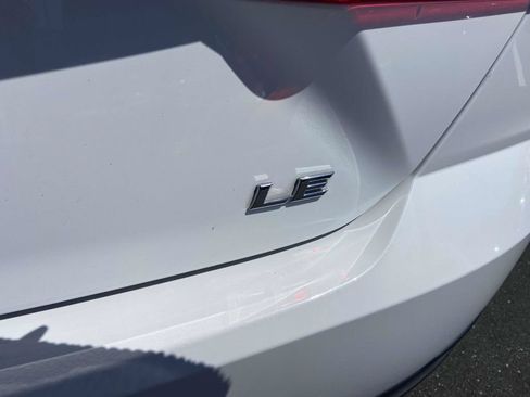 Used 2025 Toyota Camry LE FWD image 11