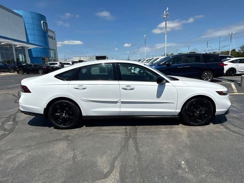 Certified 2025 Honda Accord SE image 12
