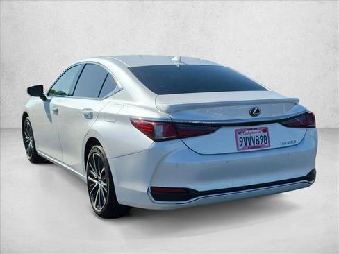 Used 2025 Lexus ES 300h w/ Premium Package FWD image 8