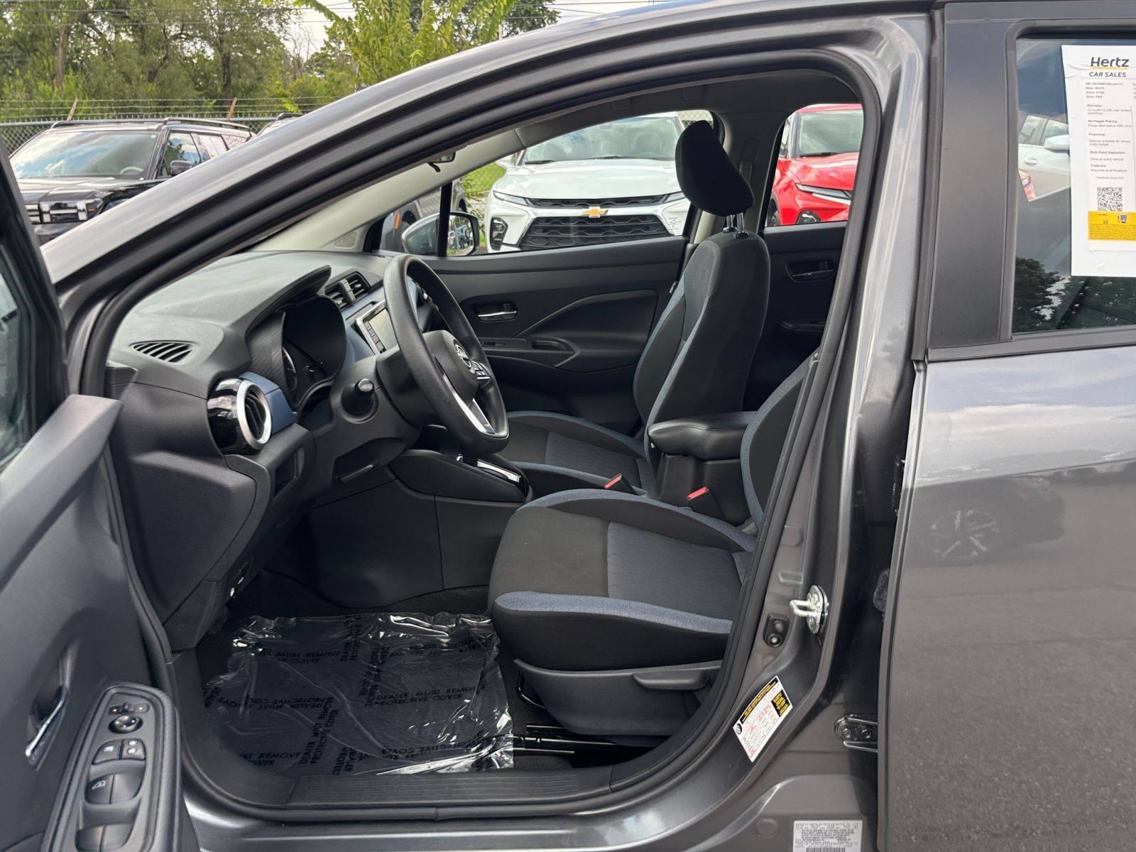 Used 2025 Nissan Versa SV FWD image 25