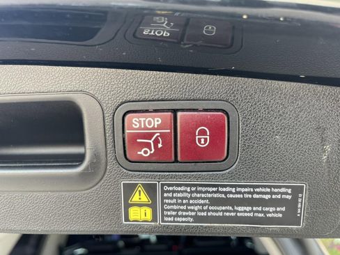 Used 2012 Mercedes-Benz GL 320 BlueTEC 4MATIC image 40
