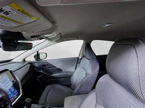 Used 2024 Subaru Crosstrek 2.0i Premium image 12