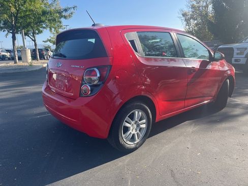 Used 2015 Chevrolet Sonic LT image 7