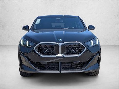 New 2026 BMW X2 xDrive28i AWD/4WD image 5