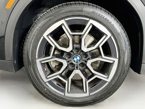 Used 2025 BMW X2 xDrive28i AWD/4WD image 11