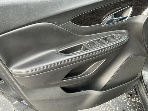 Used 2016 Buick Encore SUV image 10