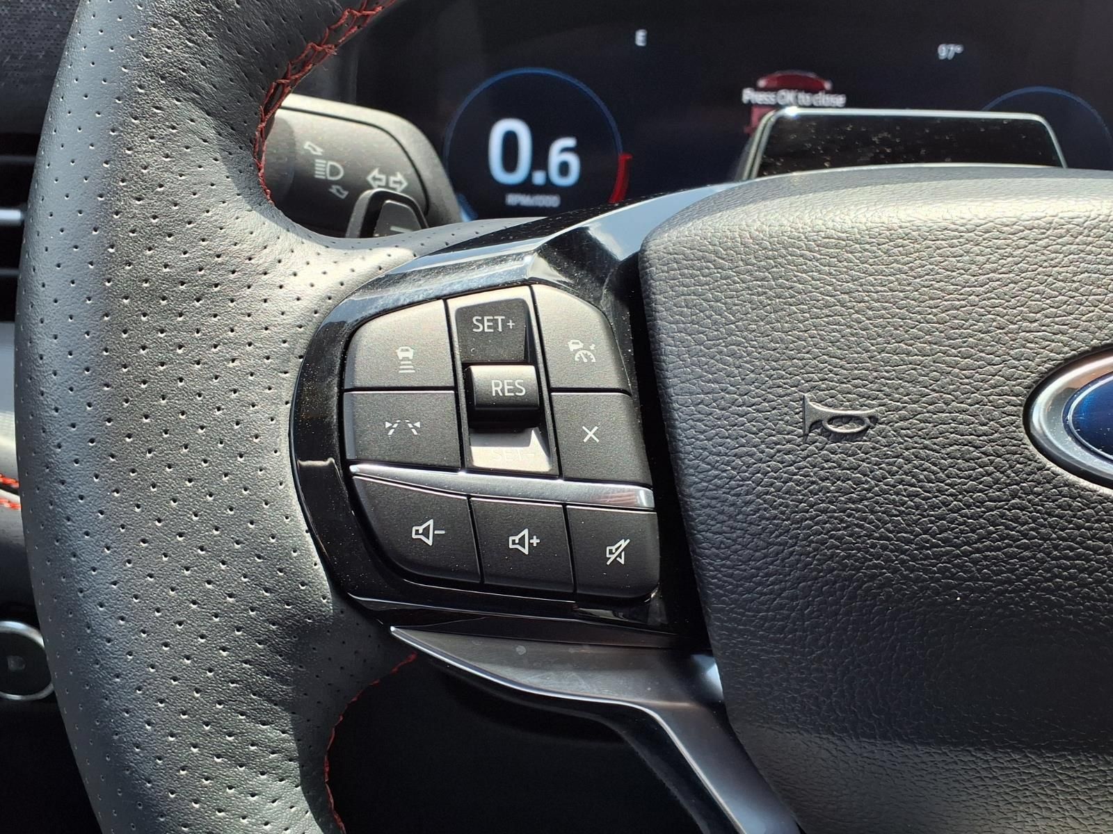 Used 2025 Ford Explorer ST AWD/4WD image 24