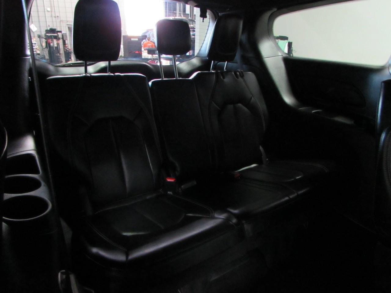 Used 2025 Chrysler Pacifica Select FWD image 19
