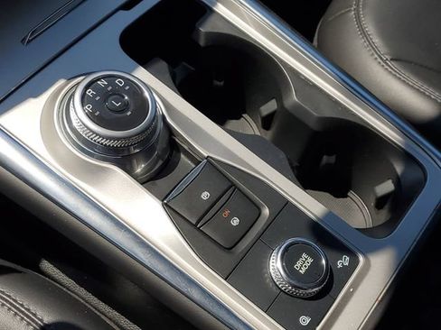 Certified 2023 Ford Explorer XLT w/ Equipment Group 202A AWD/4WD image 27