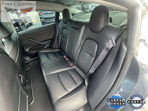 Used 2022 Tesla Model 3 Long Range image 24