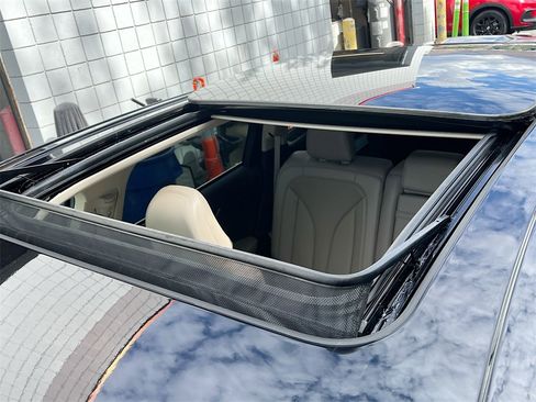 Used 2023 Lincoln Nautilus Reserve w/ Equipment Group 201A image 23