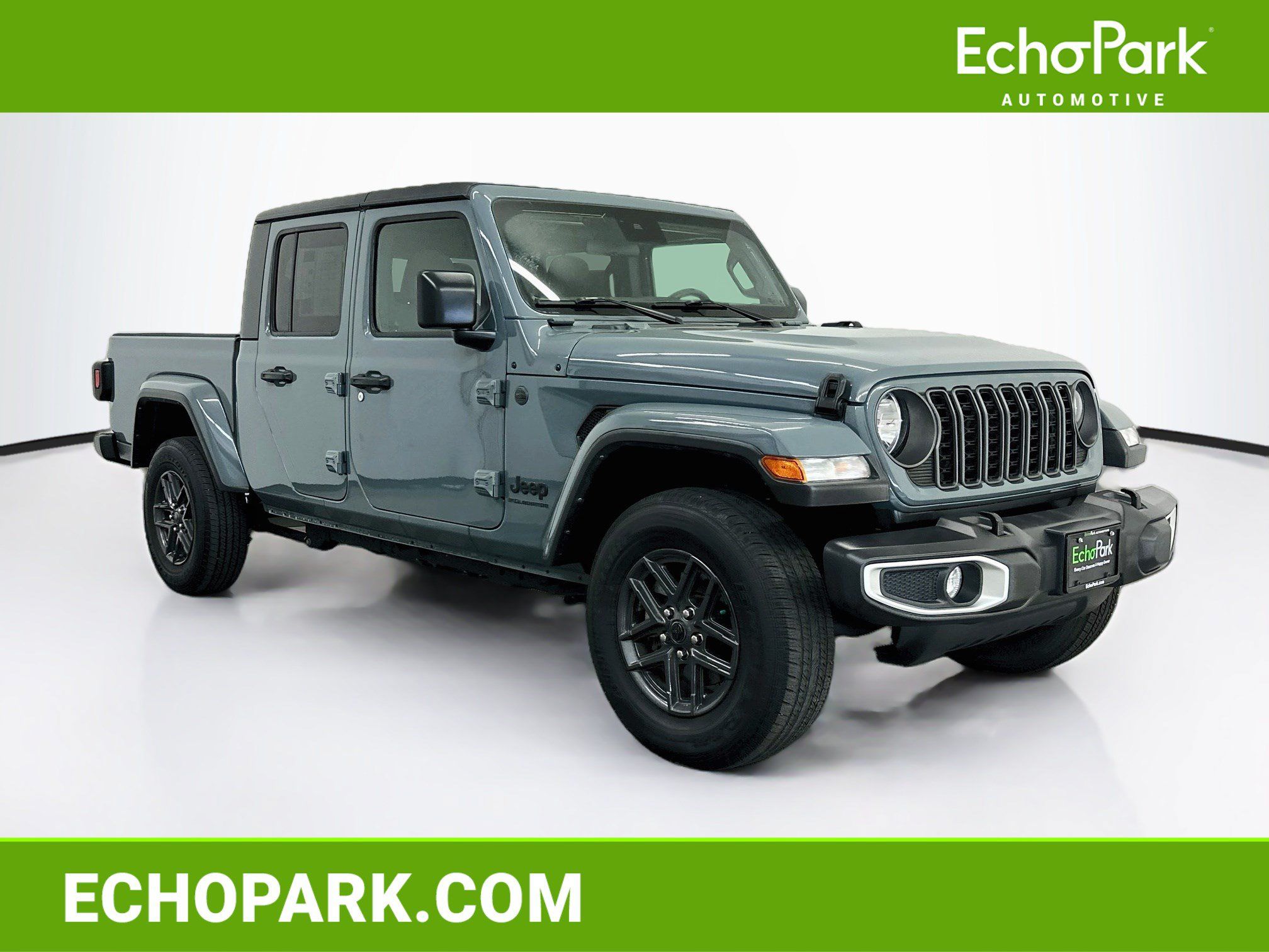 Used 2024 Jeep Gladiator Sport AWD/4WD image 1