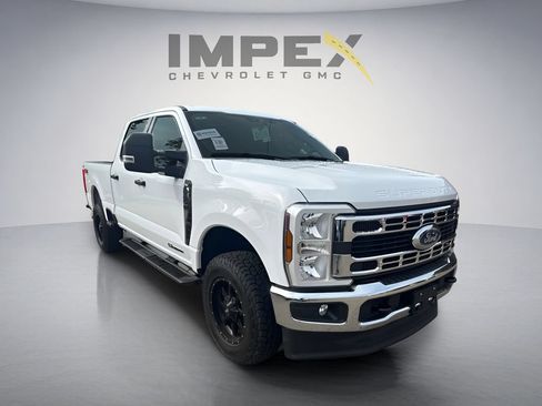 Used 2025 Ford F250 XLT w/ FX4 Off-Road Package AWD/4WD image 7