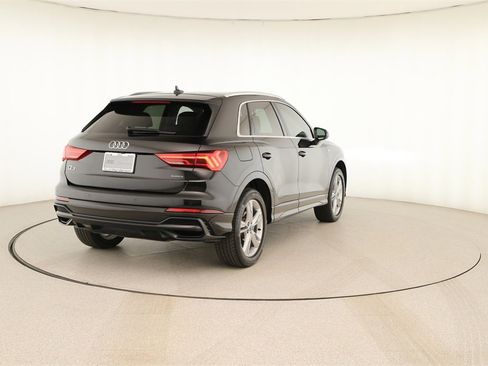 Certified 2022 Audi Q3 2.0T Premium image 6