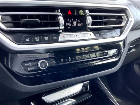 Used 2023 BMW X3 sDrive30i w/ Premium Package w/ZPA RWD image 35