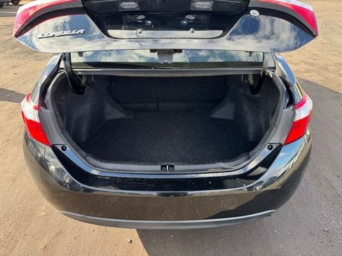 Used 2016 Toyota Corolla L image 20