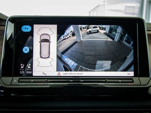 New 2026 Volkswagen Atlas SE FWD image 46