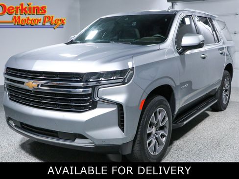 Used 2024 Chevrolet Tahoe LT w/ LT Signature Package RWD image 1