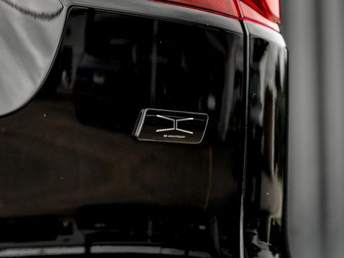 New 2026 Jaguar F-PACE R-Dynamic S image 9