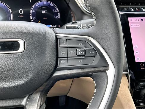 Used 2024 Jeep Grand Cherokee L Limited RWD image 25
