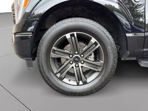 Used 2022 Ford F150 XLT w/ Equipment Group 302A High AWD/4WD image 9