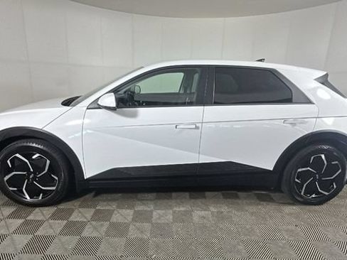Used 2023 Hyundai Ioniq 5 SEL w/ Cargo Package AWD/4WD image 5