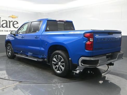 Used 2023 Chevrolet Silverado 1500 LT AWD/4WD image 34