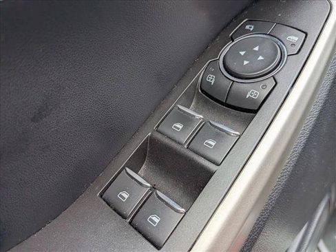 Used 2021 Ford Explorer Limited w/ Equipment Group 301A RWD image 11