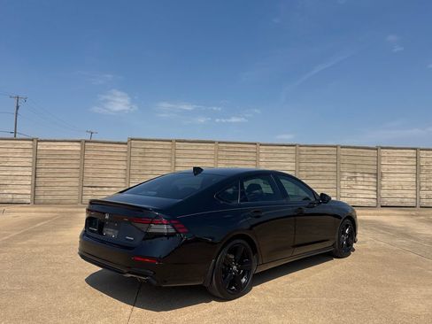 Used 2024 Honda Accord Sport image 21