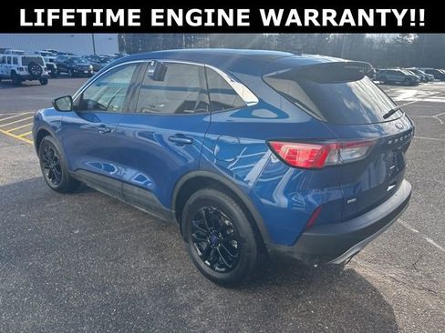 Used 2022 Ford Escape SE image 5