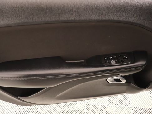 Used 2022 Dodge Challenger GT AWD/4WD image 14