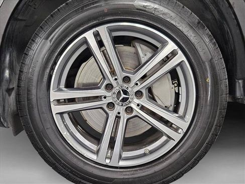 Used 2021 Mercedes-Benz GLC 300 image 21