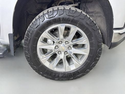 Used 2022 Chevrolet Silverado 1500 LTZ AWD/4WD image 29