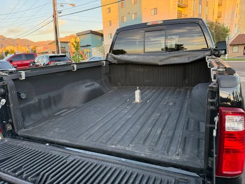 Used 2016 Ford F250 Lariat w/ Chrome Package AWD/4WD image 33