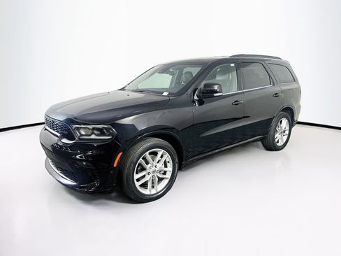 Used 2023 Dodge Durango GT RWD image 3