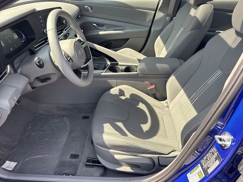 New 2026 Hyundai Elantra SEL Sport Premium FWD image 9
