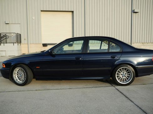 Used 1999 BMW 540i Sedan image 19
