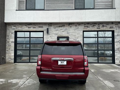 Used 2017 GMC Yukon XL Denali w/ Open Road Package image 4