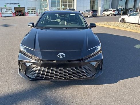 Certified 2025 Toyota Camry SE image 17