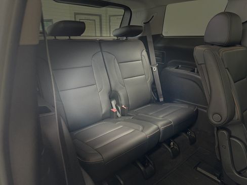 Used 2021 GMC Acadia AT4 w/ Technology Package AWD/4WD image 35