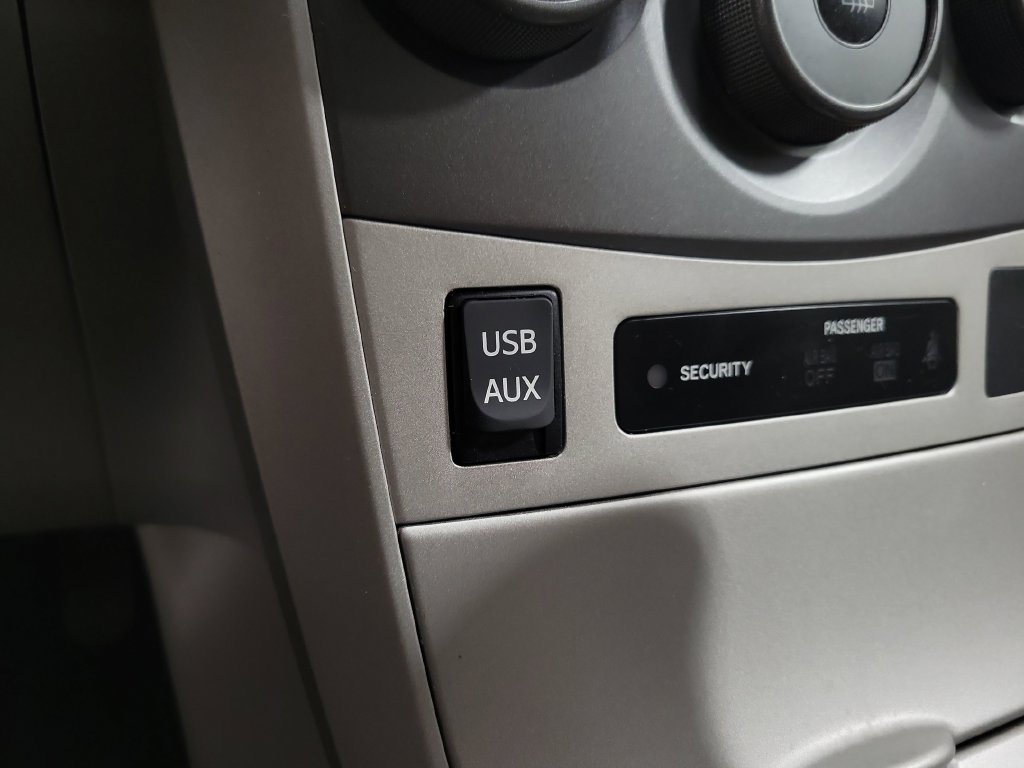 Used 2013 Toyota Corolla LE FWD image 18