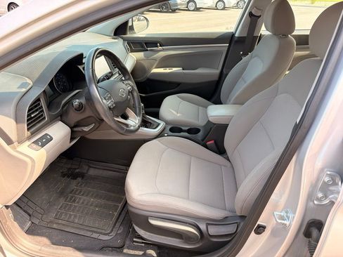 Used 2019 Hyundai Elantra Value Edition FWD image 8