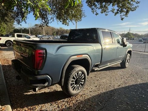 Used 2025 GMC Sierra 2500 Denali Ultimate image 3