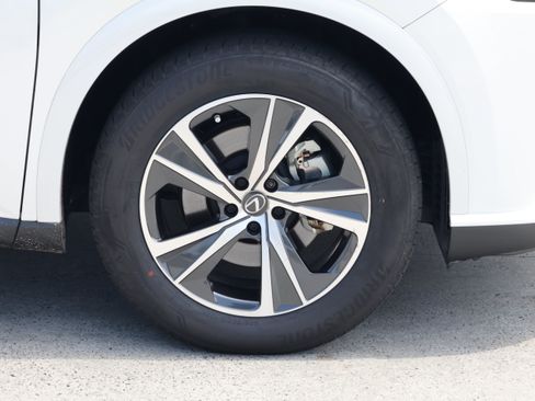 Used 2025 Lexus RX 350 Premium w/ Accessory Package (Z1) FWD image 11