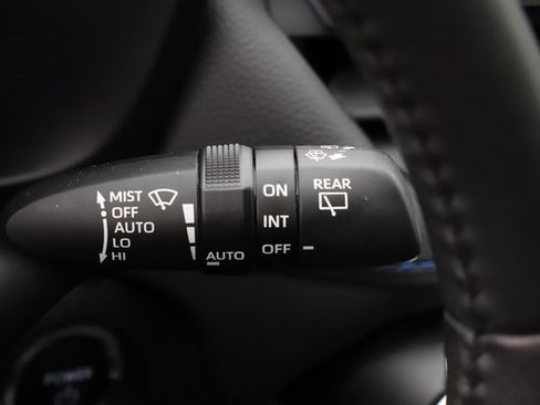 Used 2023 Toyota RAV4 SE image 35