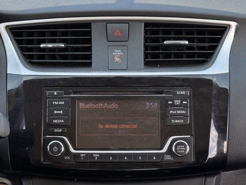 Used 2018 Nissan Sentra SV FWD image 16
